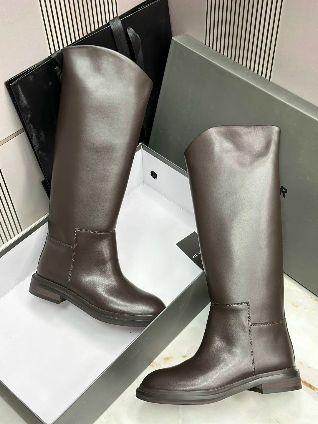 ,женские сапоги,женские брендовые кожаные сапоги chanel premium,женские сапоги jil sander кожаные черные,сапоги