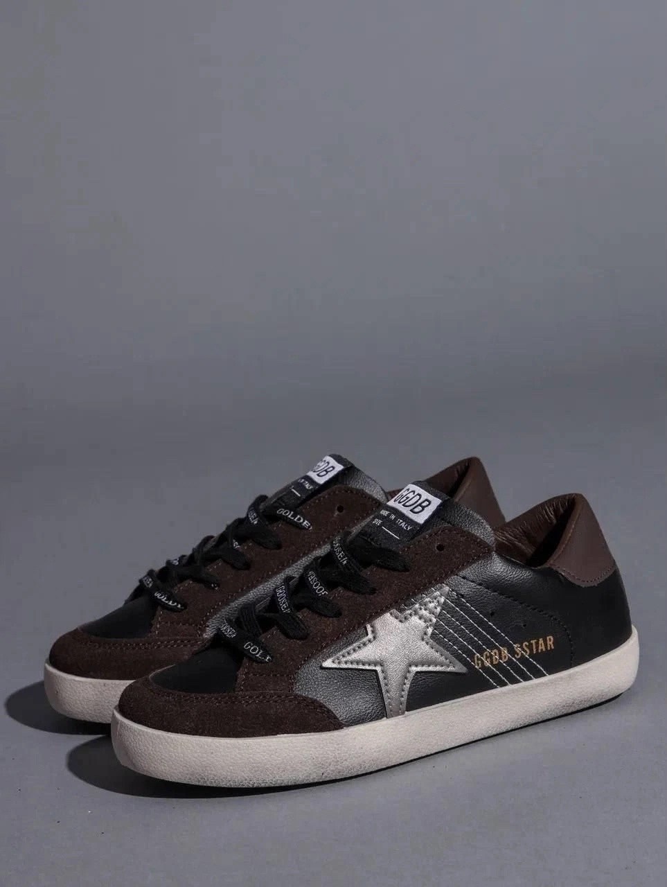 кроссовки golden goose,golden goose кеды hi star на платформе черный,кеды superstar golden goose deluxe brand,golden goose чёрные кроссовки,кеды golden goose