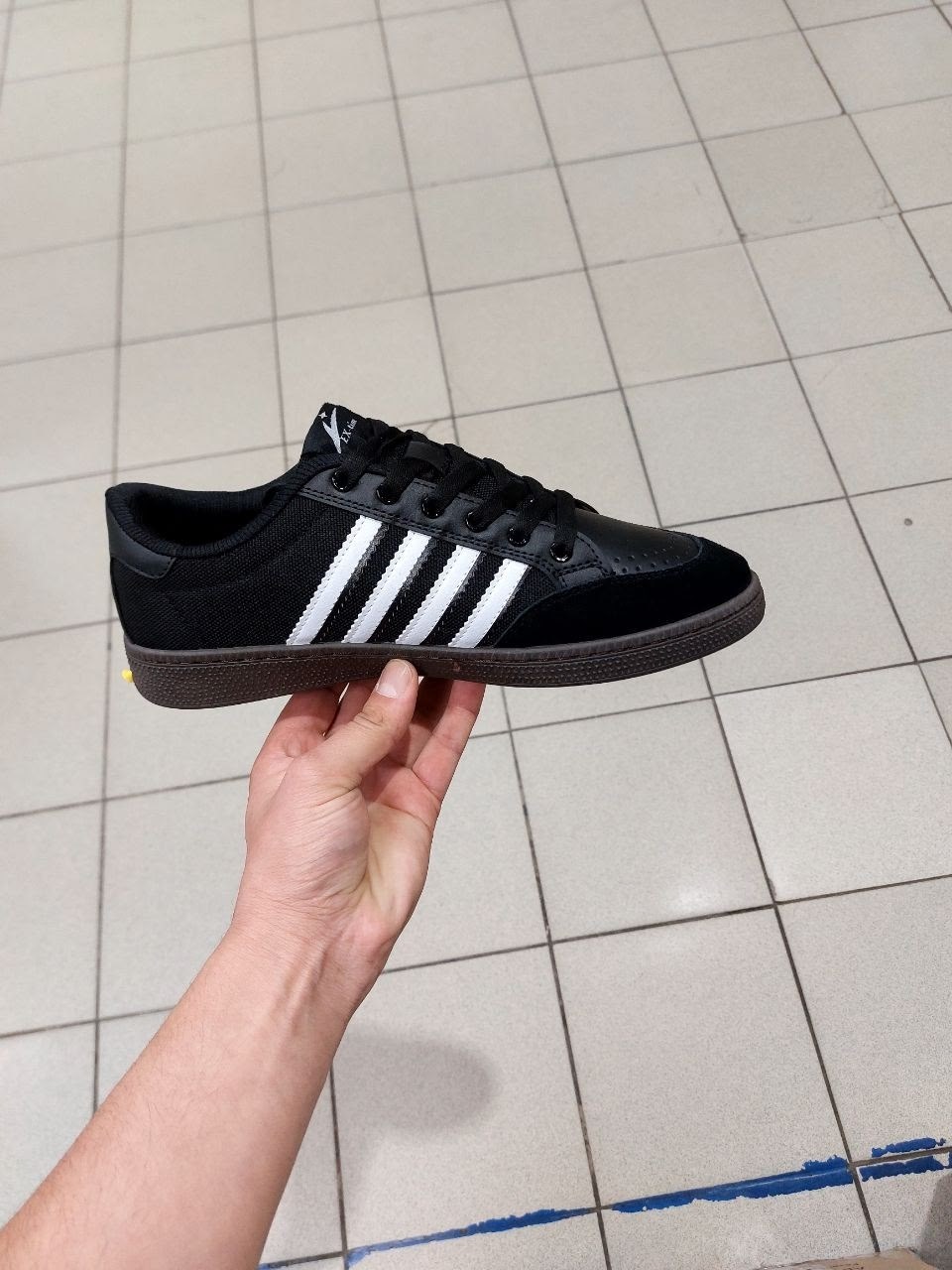 кроссовки adidas,кроссовки adidas spezial,адидас spezial черные,adidas gazelle,adidas gazelle og черные