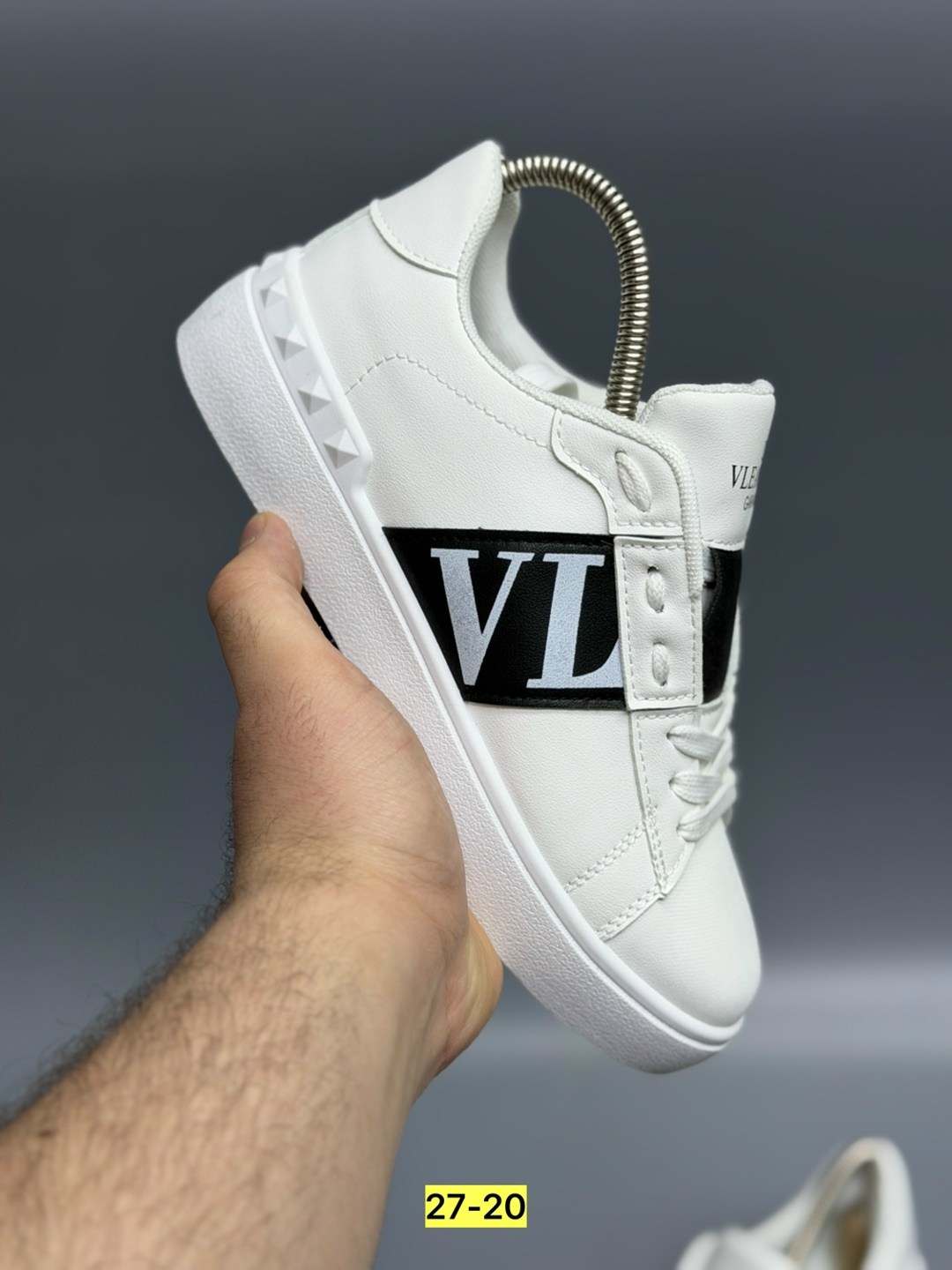 ,valentino кроссовки,обуви,кроссовки модные,женские кроссовки