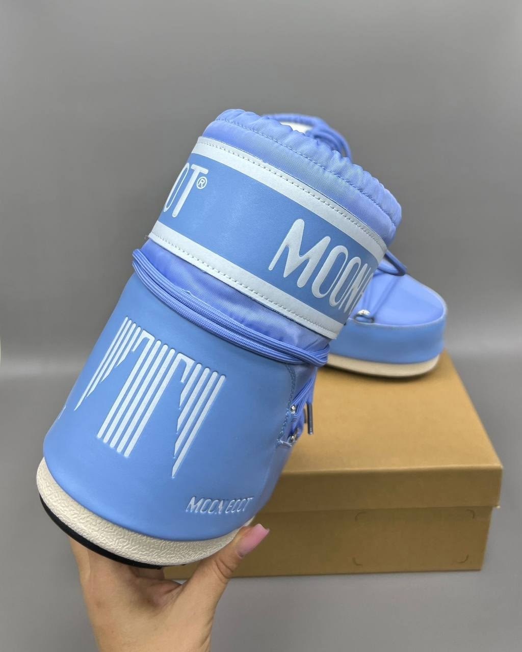moon boot kids дутые сапоги с логотипом синий,moon boot kids двухцветные ботинки icon синий,ботинки moon boot kids icon low синий,moon boot ботинки icon low синий,зимние ботинки moon boot