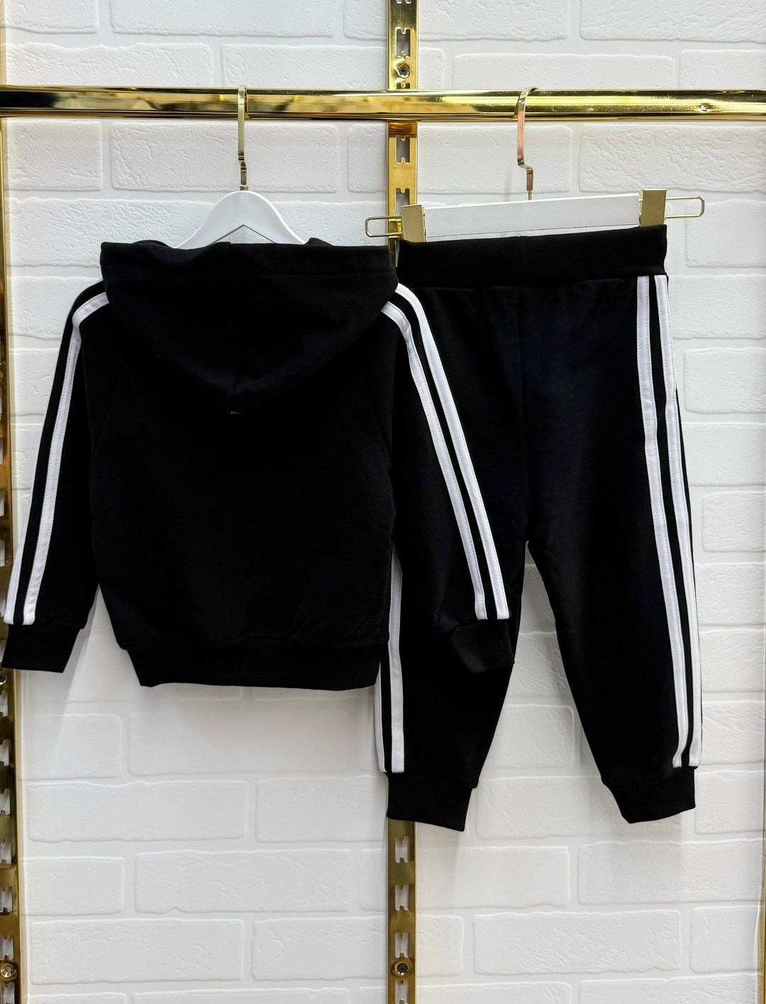 детский спортивный костюм adidas черный,детский спортивный костюм adidas,adidas tracksuit,adidas tracksuit in boy,спортивный костюм adidas