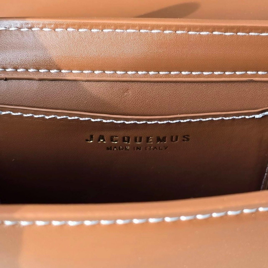 jacquemus сумка,женская сумка jacquemus,модная сумка,jacquemus сумка на плечо,сумка