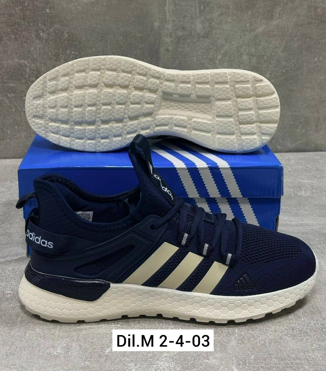 кроссовки мужские adidas,кроссовки adidas,кроссовки для мужчин,мужские кроссовки adidas черные,мужские кроссовки adidas ultraboost