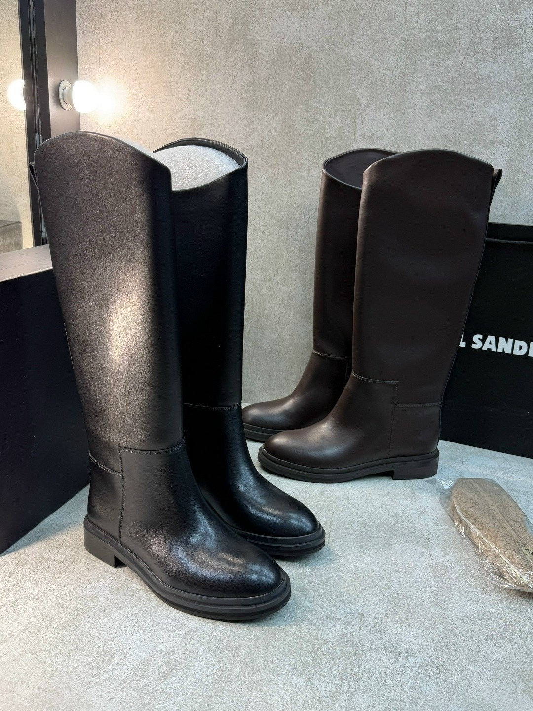 женские сапоги,женские брендовые кожаные сапоги chanel premium,,сапоги женские кожаные jil sander черные,jil sander сапоги