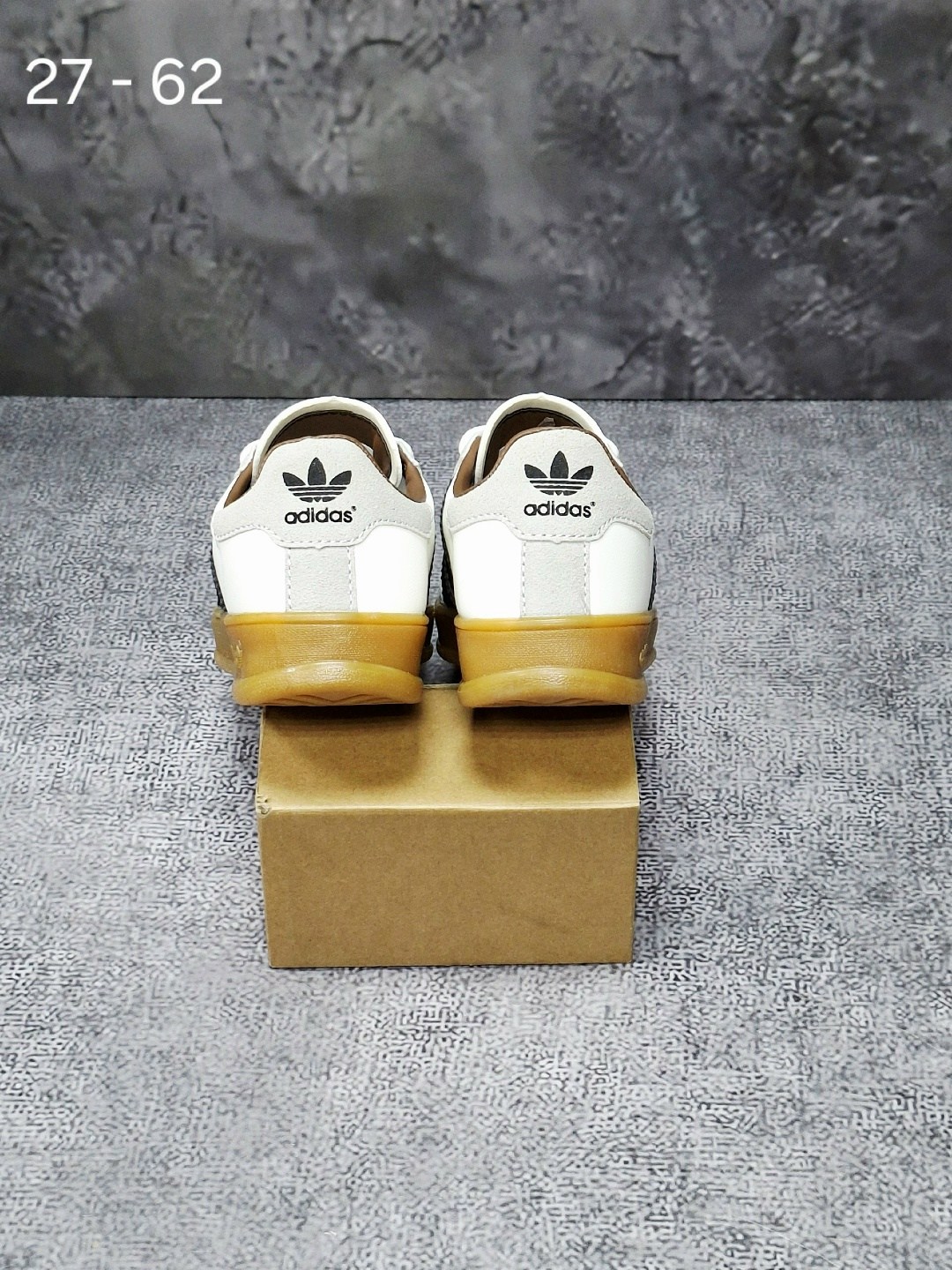 кроссовки adidas,кроссовки adidas handball spezial,кроссовки adidas spezial,кроссовки мужские женские adidas,кроссовки samba adidas
