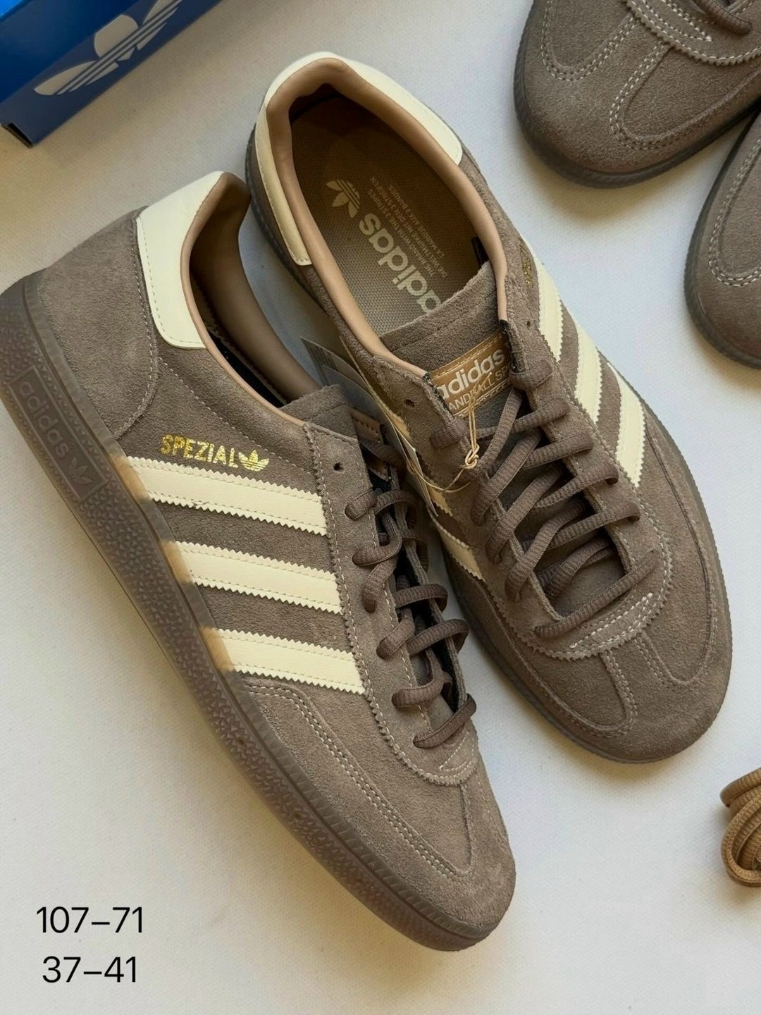 кроссовки adidas originals handball spezial,adidas originals handball spezial,кроссовки handball spezial adidas,кроссовки adidas spezial,кроссовки адидас коричневые
