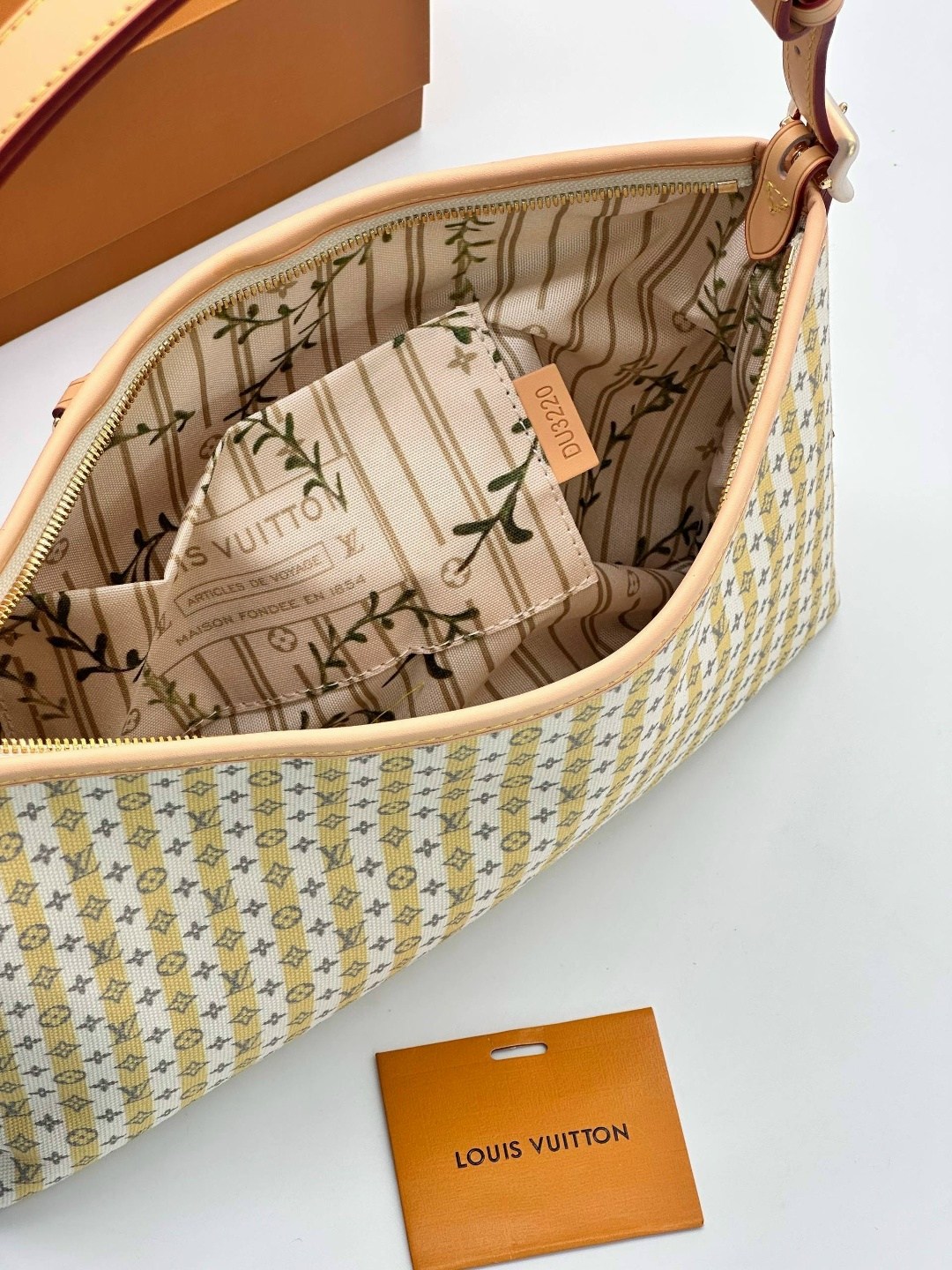 сумки луи виттон,louis vuitton сумка,louis vuitton neverfull,louis vuitton женская сумка,сумка луи виттон женская