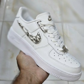 Кроссовки