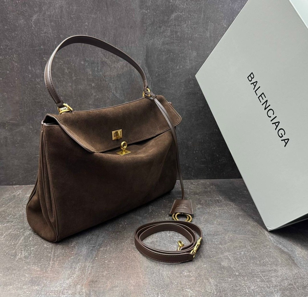 роскошная сумка из замши balenciaga rodeo,сумка в образе balenciaga размер 35 х 25 x 10 см замша,женская замшевая сумка balenciaga коричневая 35х23,замшевая сумка,сумка женская замшевая