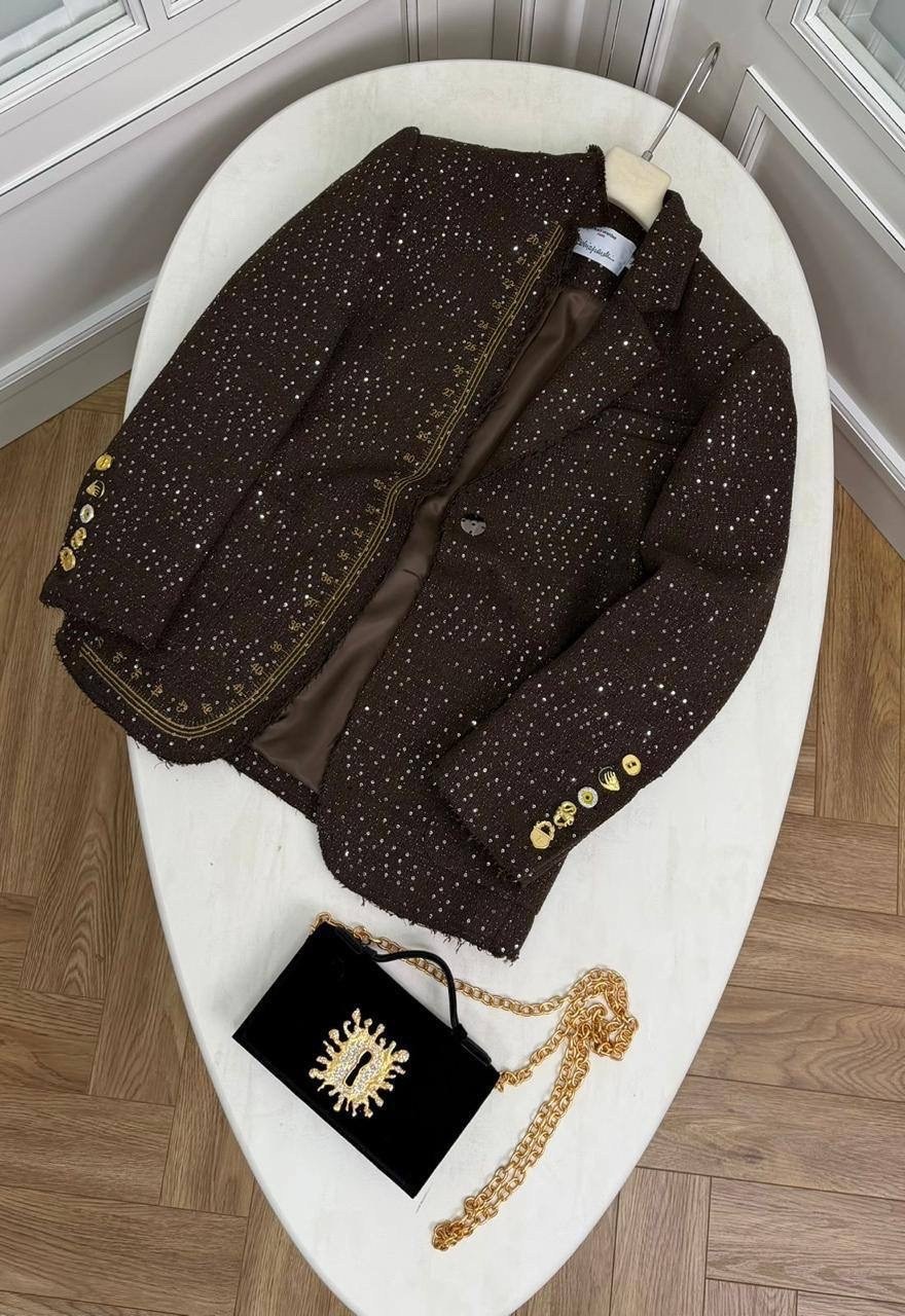 твидовый жакет chanel,твидовый пиджак женский,твидовые жакеты,женский костюм тройка,жакет