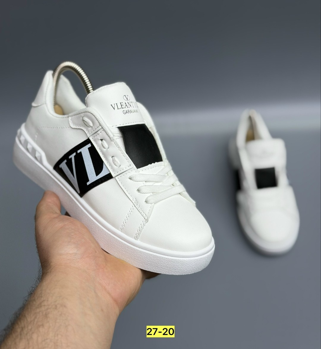 ,valentino кроссовки,обуви,кроссовки модные,женские кроссовки