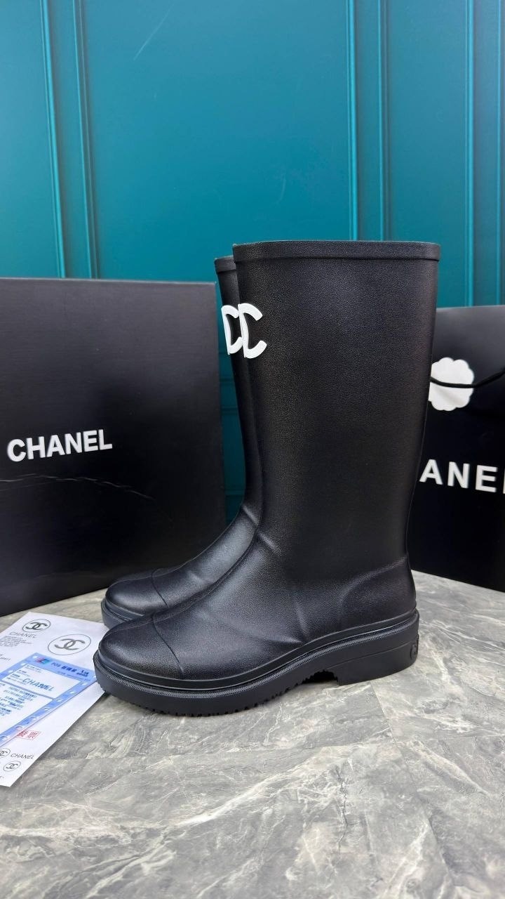 сапоги chanel,резиновые сапоги chanel,chanel бежевые резиновые сапоги для женщин,резиновые дождевые сапоги темно-бежевые женские chanel,chanel rain boots