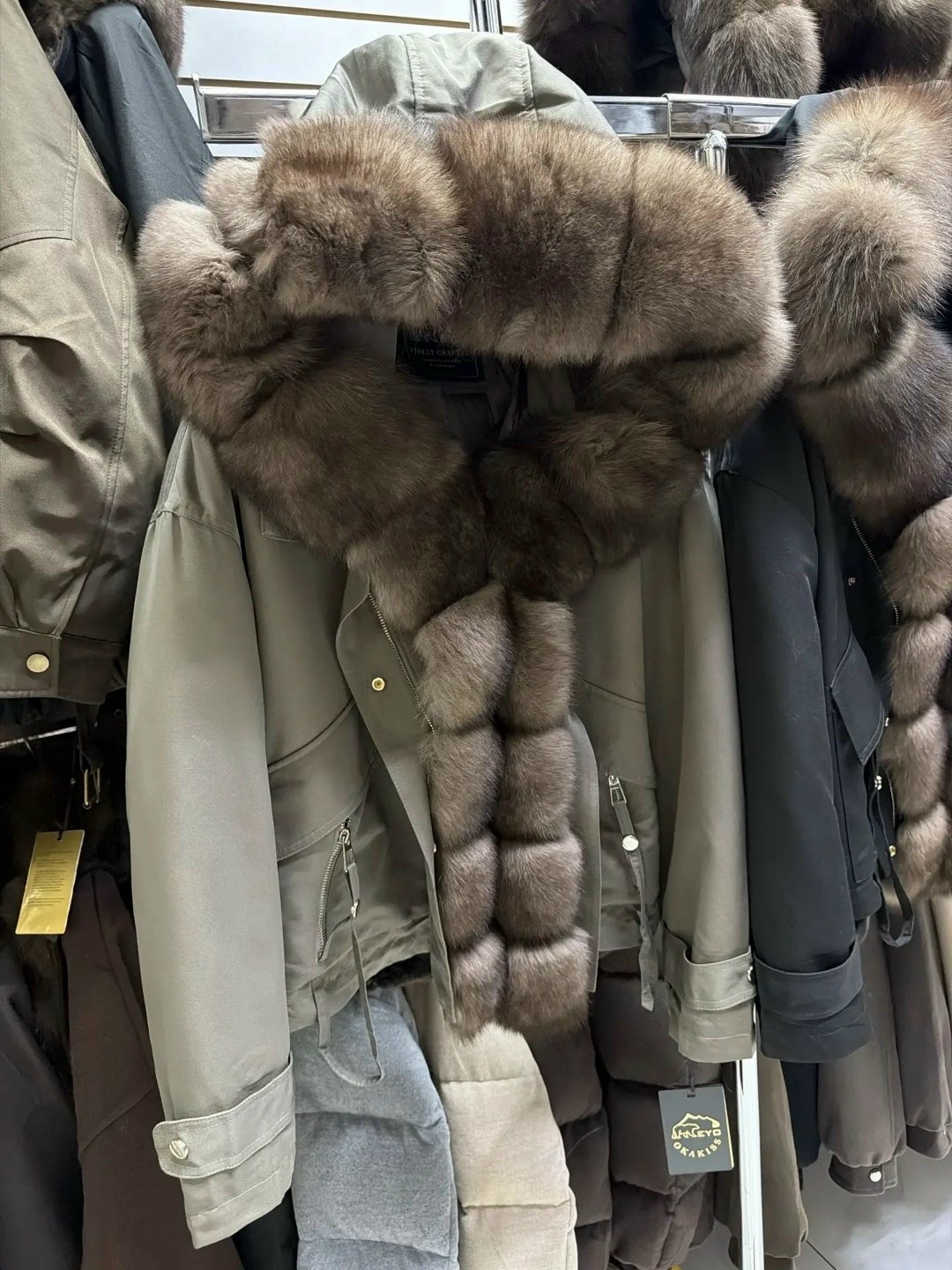 парка с натуральным мехом,парка женская с натуральным мехом,парка с мехом,парка зимняя с натуральным мехом песца,женская парка с мехом