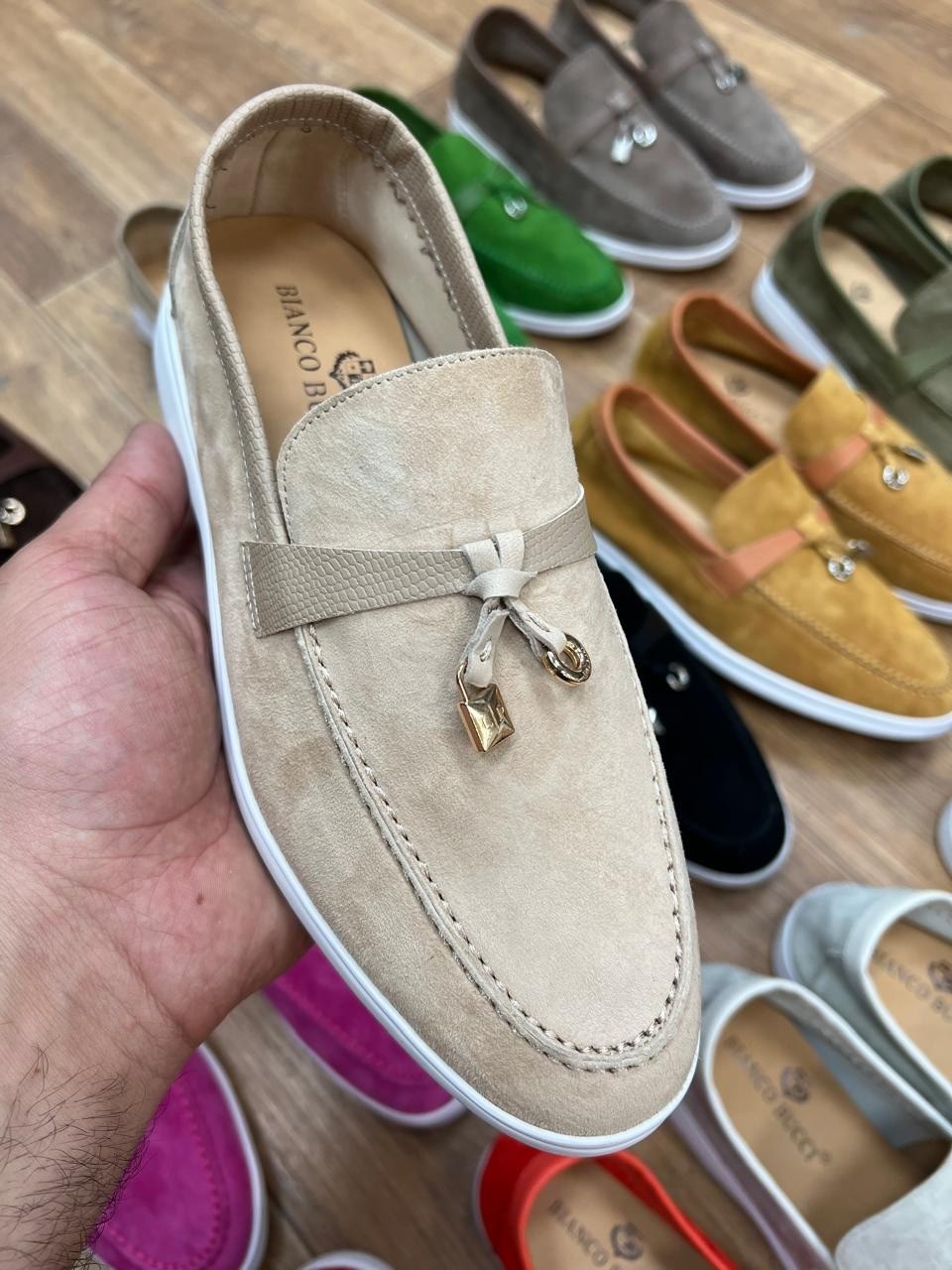 ,лоферы замшевые,обуви,loro piana лоферы, летняя