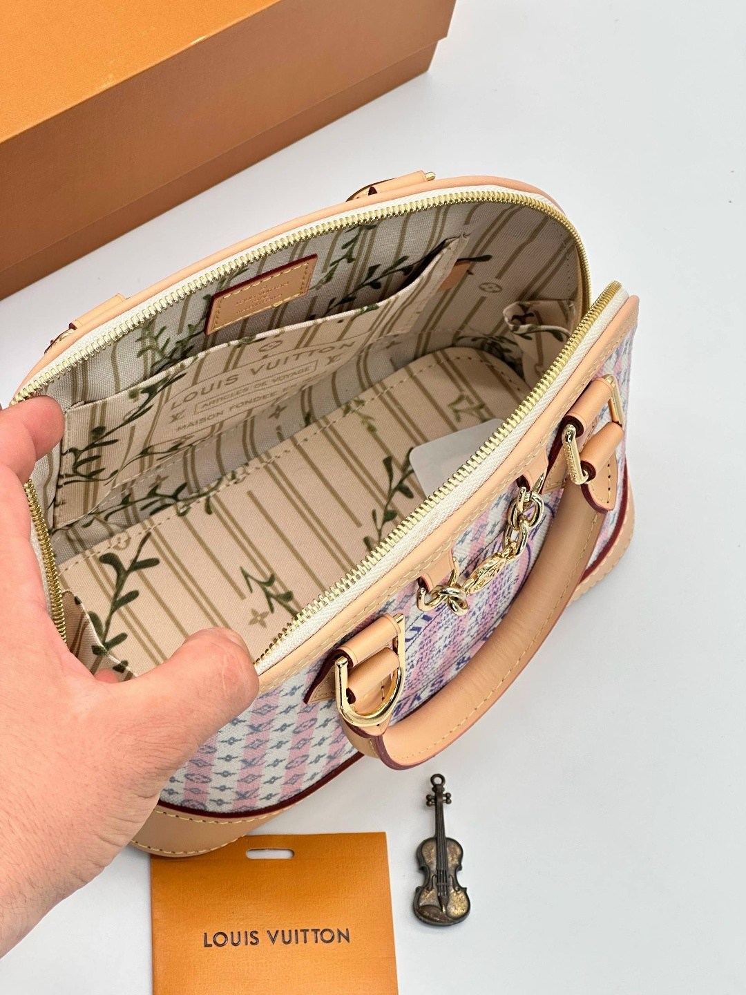 louis vuitton сумка,сумка louis vuitton женская,louis vuitton speedy,сумка louis vuitton женская m53152,сумка louis vuitton alma bb