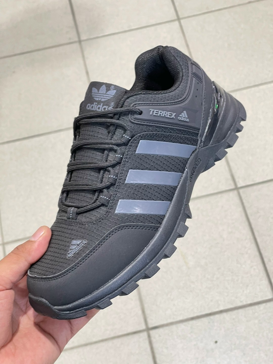 кроссовки adidas terrex,кроссовки мужские adidas terrex,кроссовки мужские adidas,кроссовки adidas,кроссовки черные адидас гортекс