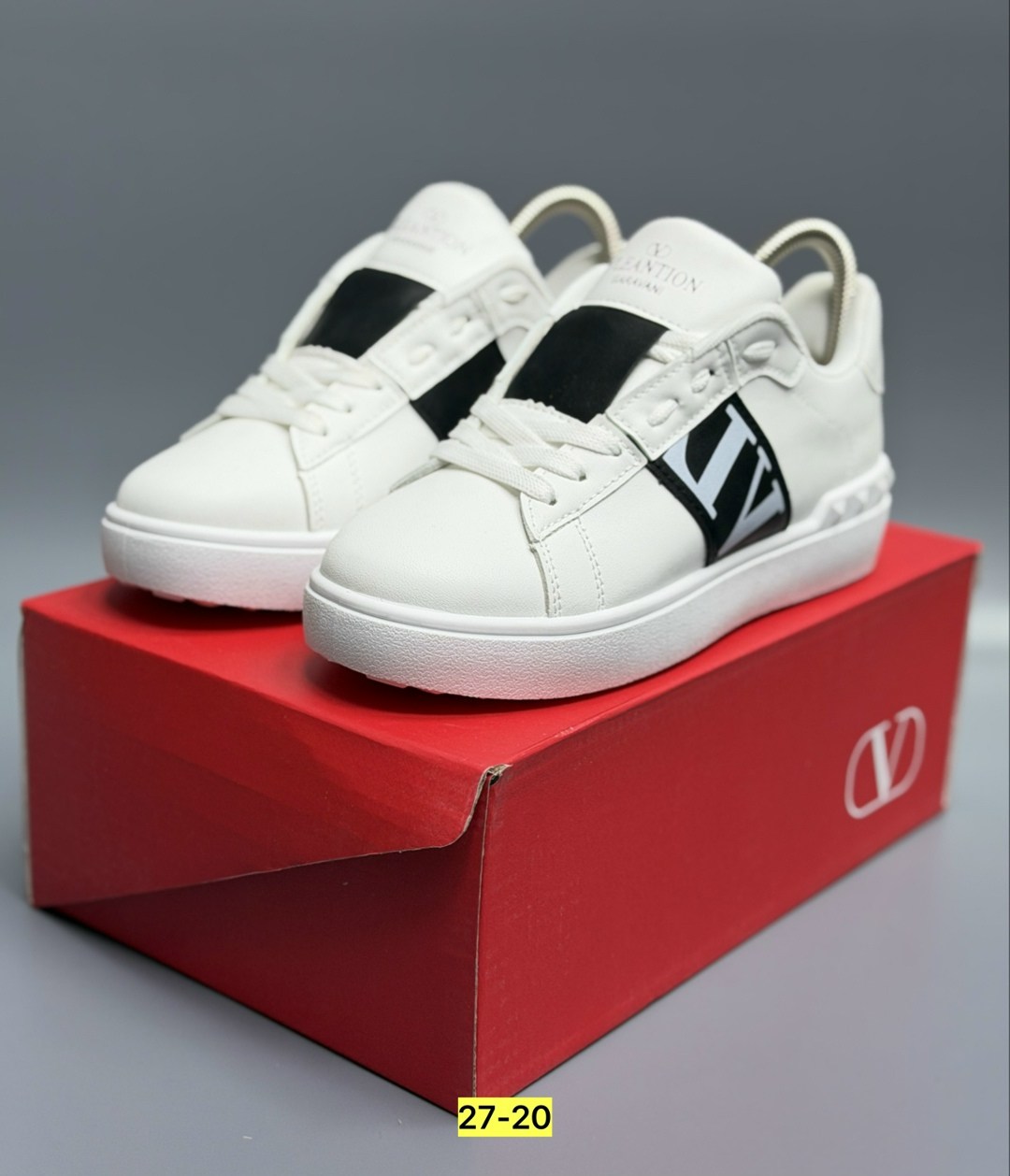 ,valentino кроссовки,обуви,кроссовки модные,женские кроссовки