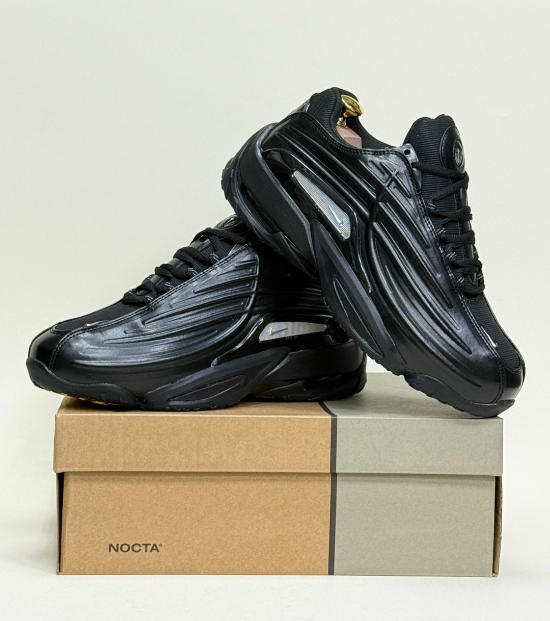 nike nocta кроссовки,кроссовки,кроссовки мужской nike,кроссовки nocta x nike hot step 2 black,кроссовки мужские nike air max