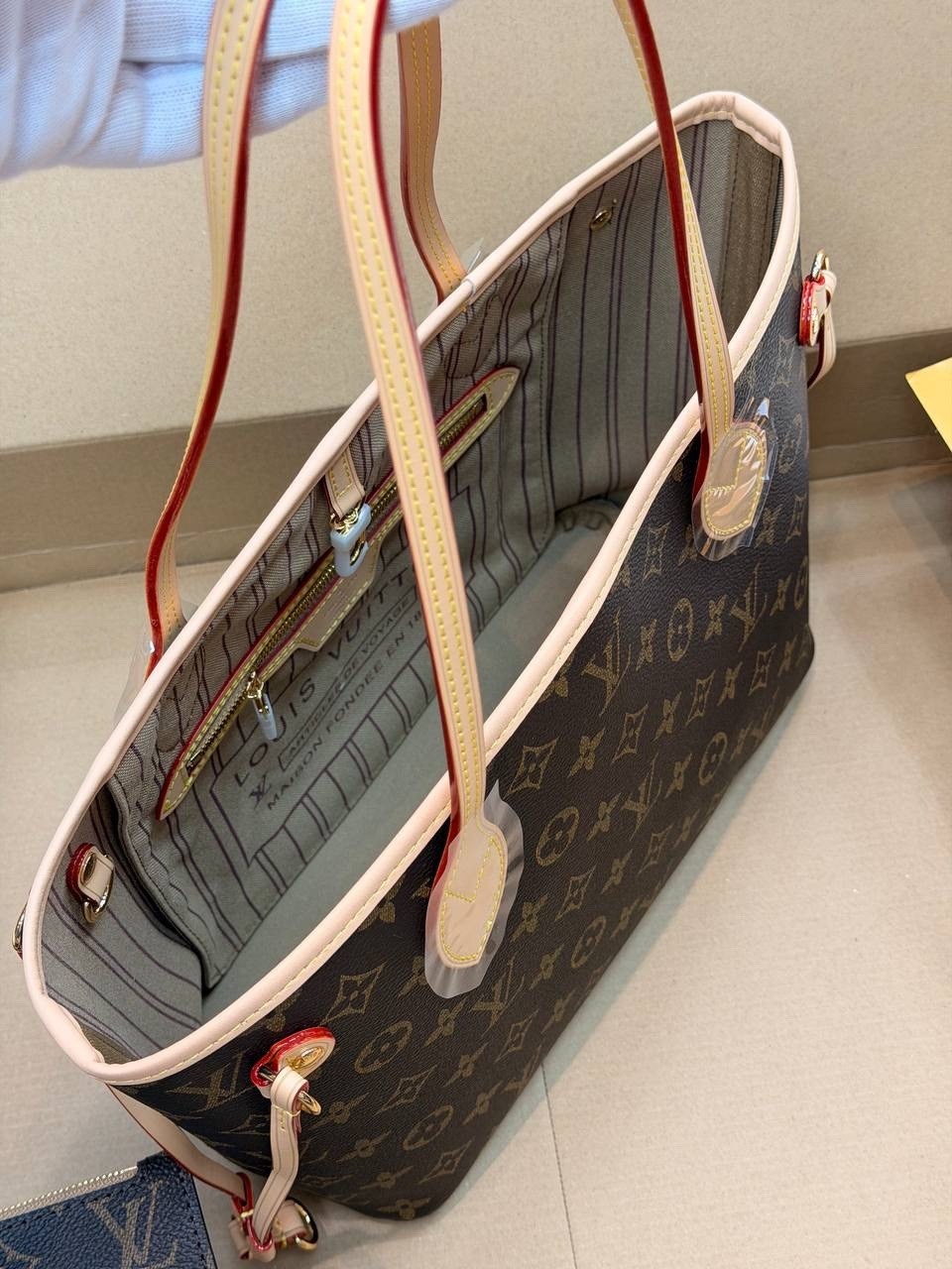 louis vuitton сумка,сумка женская louis vuitton,louis vuitton neverfull,louis vuitton сумка шоппер,louis vuitton сумка на плечо