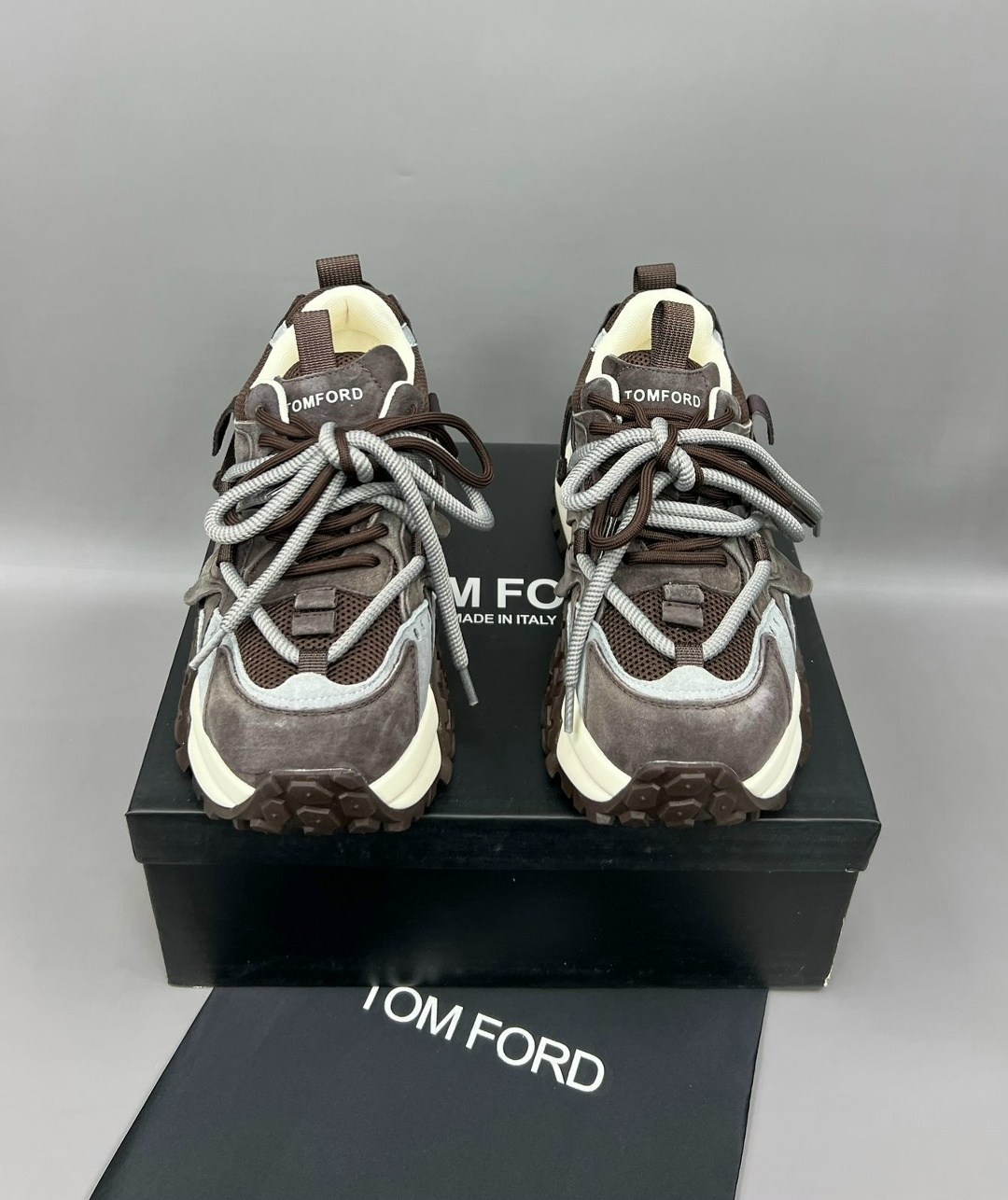 кроссовки tom ford,кроссовки женскиe,повседневные кроссовки,массивные кроссовки,кроссовки tofsan