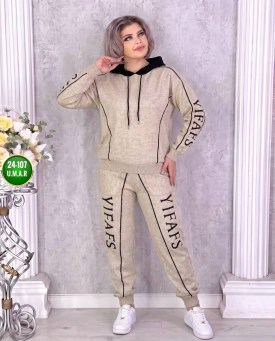 Костюм