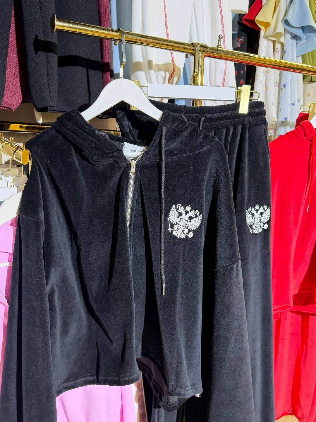 спортивные костюмы женские,спортивные костюмы,велюровый костюм женский спортивный,велюровый костюм женский,велюровый спортивная костюм