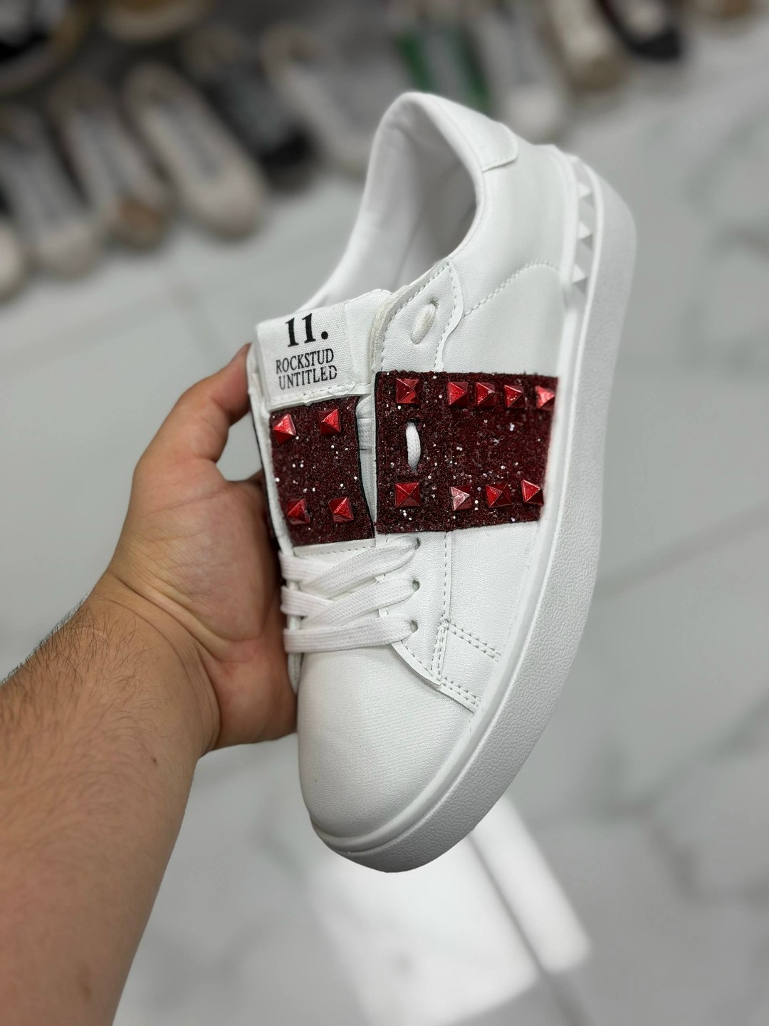 ,valentino кроссовки,модные кроссовки, спортивная,женская