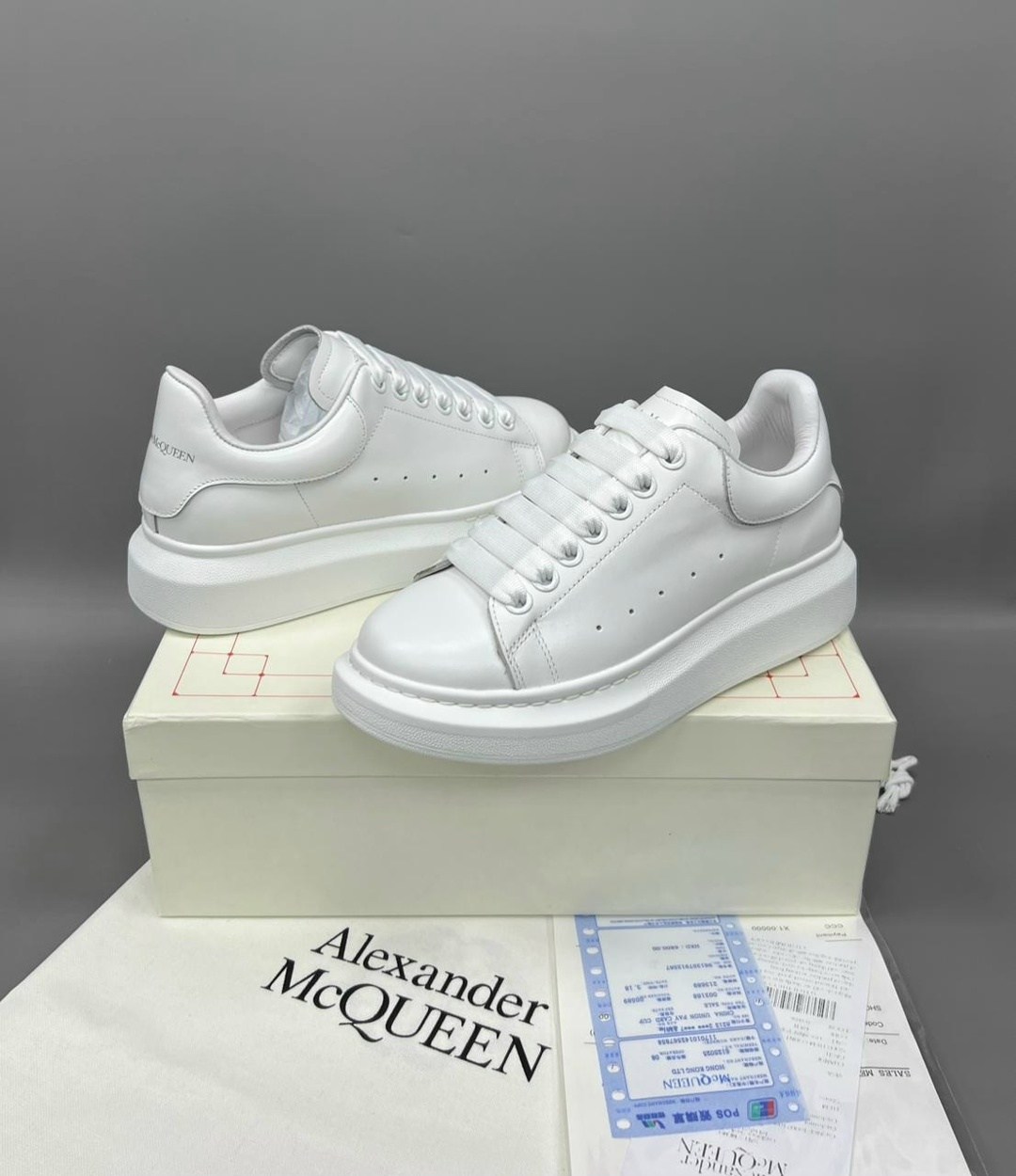 alexander mcqueen кроссовки мужские белые,кроссовки alexander mcqueen,кроссовки alexander mcqueen белые,александр маккуин кроссовки,alexander mcqueen кроссовки женские