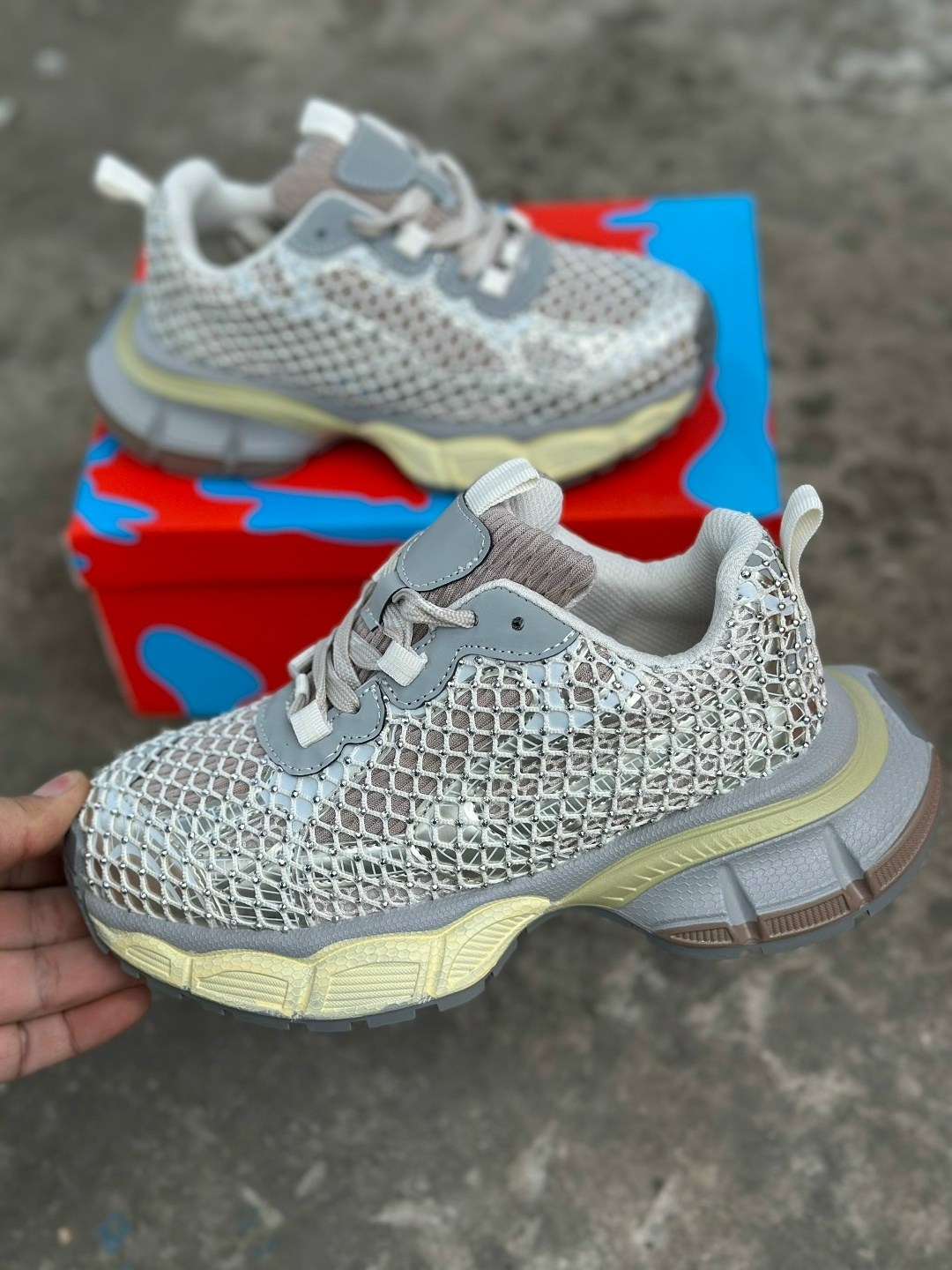 кроссовки сетчатые блестящие balenciaga,кроссовки balenciaga,женские кроссовки balenciaga,кроссовки женские,
