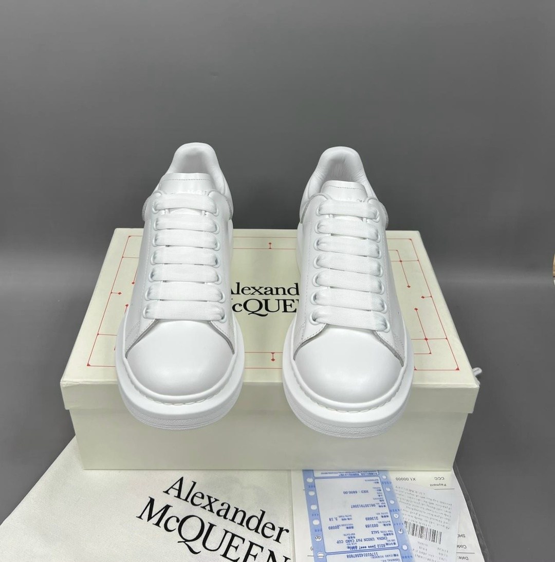 alexander mcqueen кроссовки мужские белые,кроссовки alexander mcqueen,кроссовки alexander mcqueen белые,александр маккуин кроссовки,alexander mcqueen кроссовки женские
