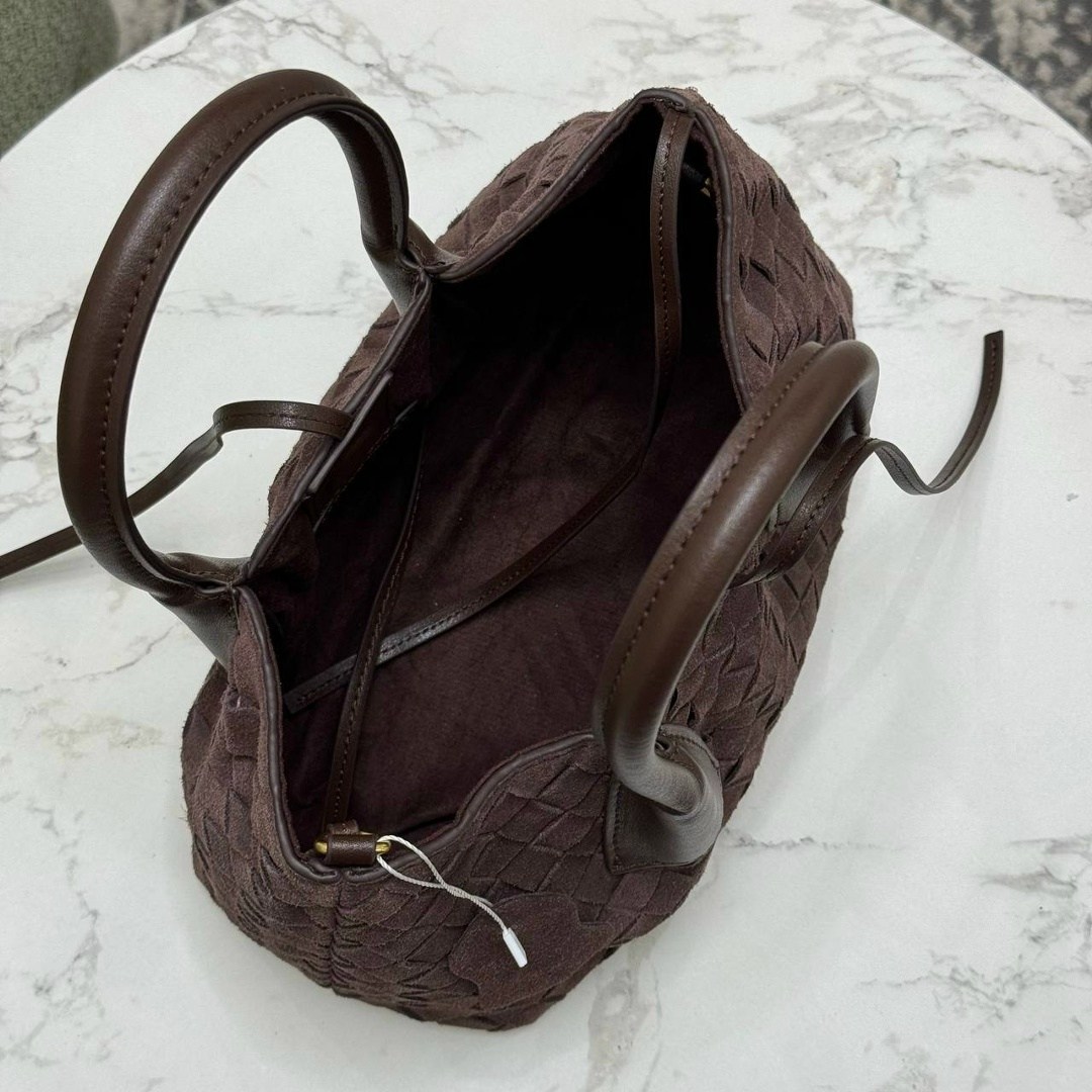 bottega veneta женская сумка,сумка bottega veneta,сумка bottega veneta коричневый,bottega venetta серая сумка шоппер,сумка женская bottega