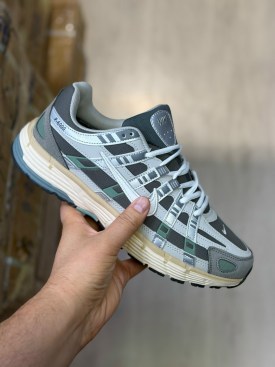 Кроссовки