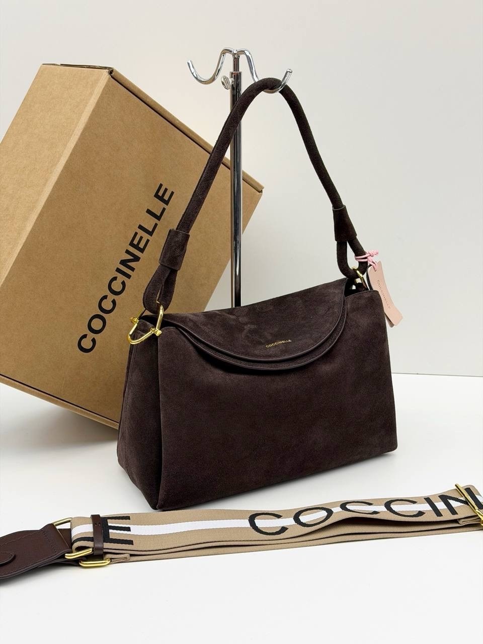 сумка coccinelli натуральная замша 25 × 16 × 6 см,сумка coccinelle,сумка coccinelle натуральная замша,женская сумка в стиле coccinelle замша натуральная+ кожа натуральная,coccinelle сумка сэтчел liya