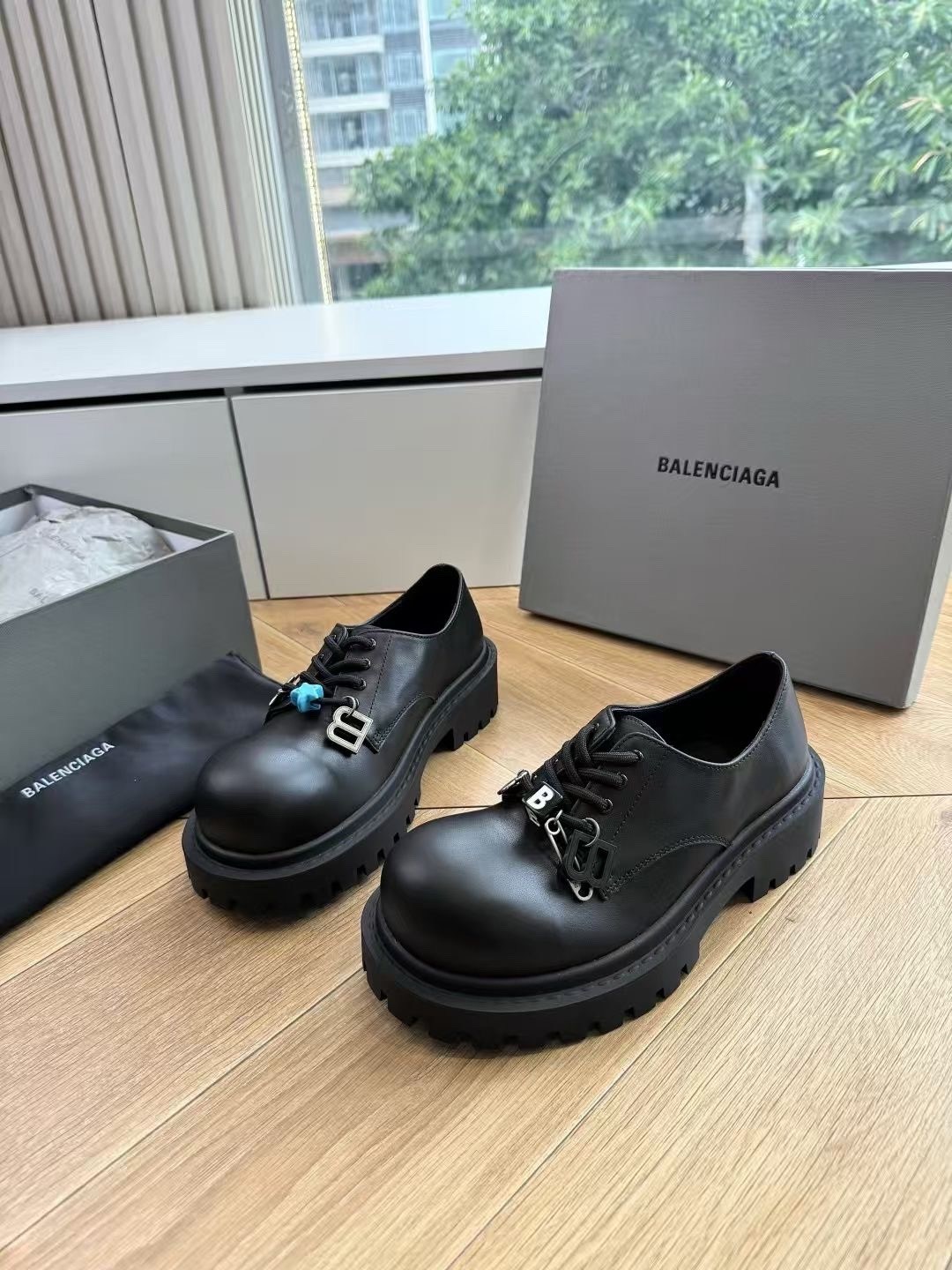 ботинки balenciaga,,лоферы balenciaga,туфли balenciaga,balenciaga