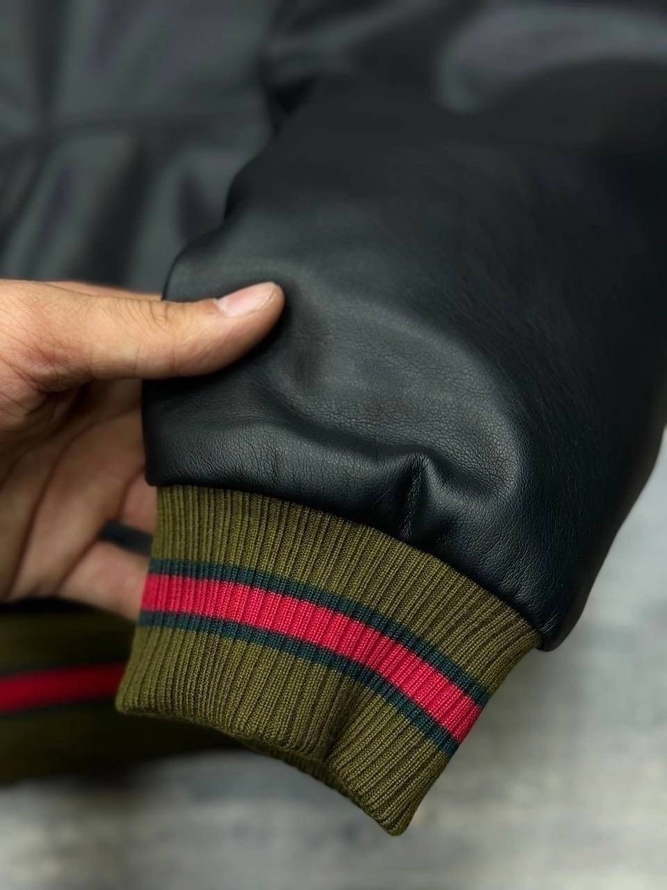 мужская кожаная куртка gucci,кожаная куртка мужская,кожаная куртка gucci,кожаный бомбер гуччи,кожаная куртка gucci оригинал
