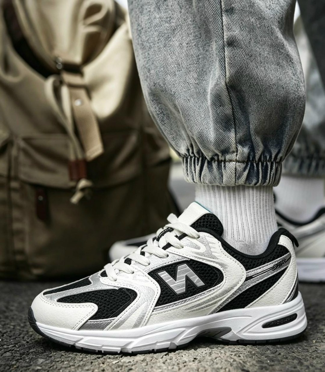 кроссовки new balance 530,кроссовки new balance,кроссовки new balance 530 'white black',кроссовки new balance 530 new balance,кроссовки унисекс new balance 530 бело-черные