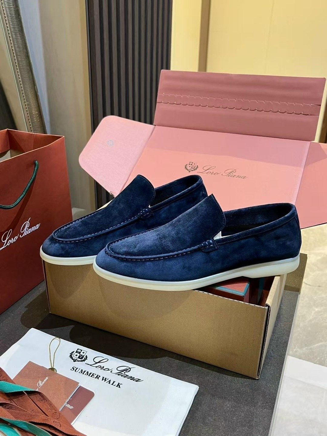 лоферы из натуральной замши loro piana,мужские замшевые лоферы loro piana summer walk,loro piana мужские лоферы,лоферы loro piana,замшевые лоферы loro piana