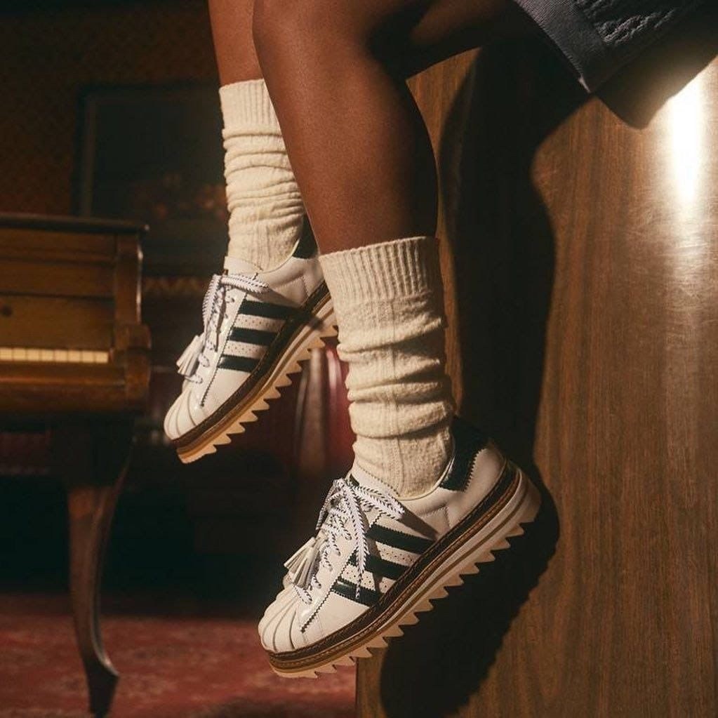 adidas originals superstar,,адидас супер стар,кроcсовки adidas superstar,кроссовки адидас шанель коллаборации