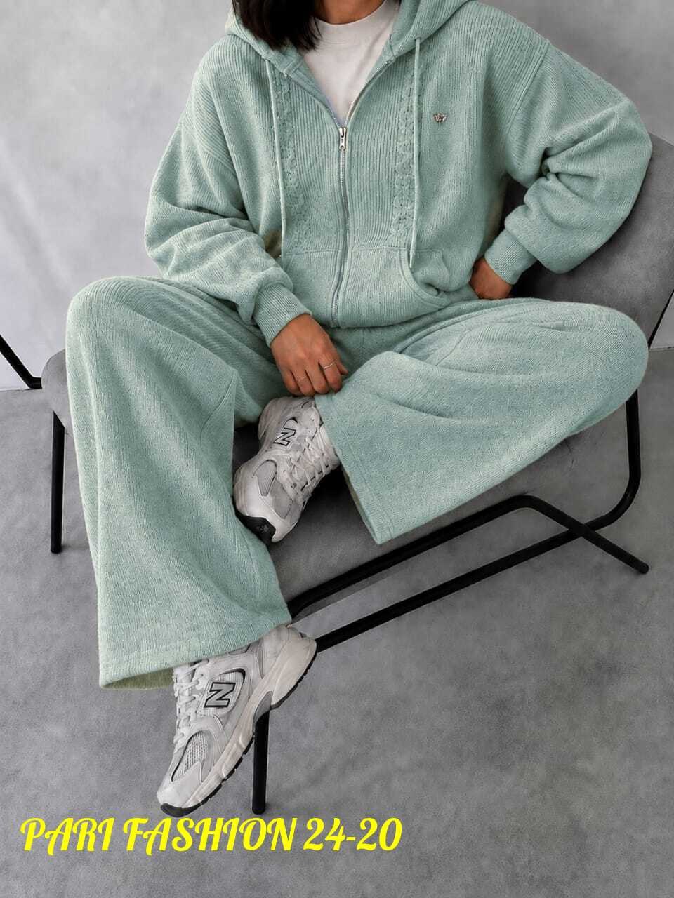 спортивный костюм теплый с начесом с капюшоном оверсайз modern_girlie,женский спортивный костюм,женские костюмы,костюм спортивный