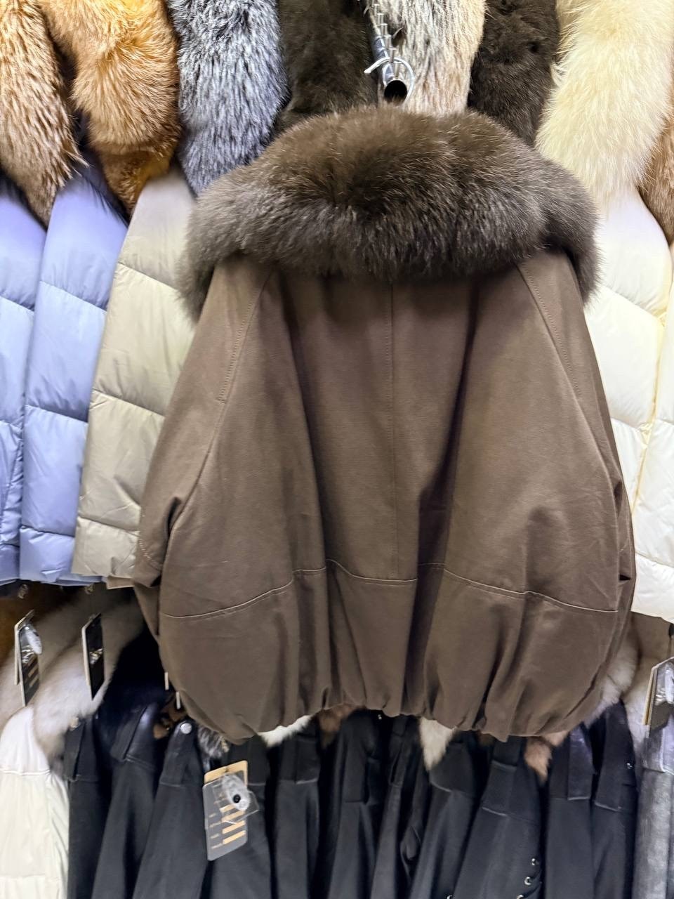зимняя женская пуховая куртка из натурального лисьего меха,женская куртка с натуральным лисьим мехом,пуховик с меховым воротником,куртка женская с мехом,женский пуховик из лисьего меха 2026