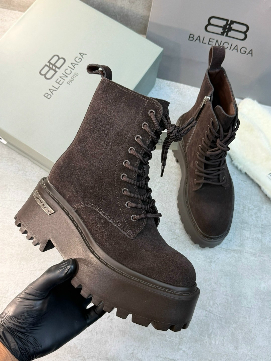 ботинки balenciaga,celine ботинки,ботинки женские celine,,ботинки селин