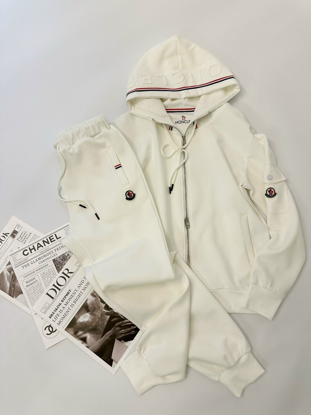 спортивный костюм moncler,костюм спортивный gucci,спортивный костюм монклер женский,спортивный костюм монклер,стильные костюмы