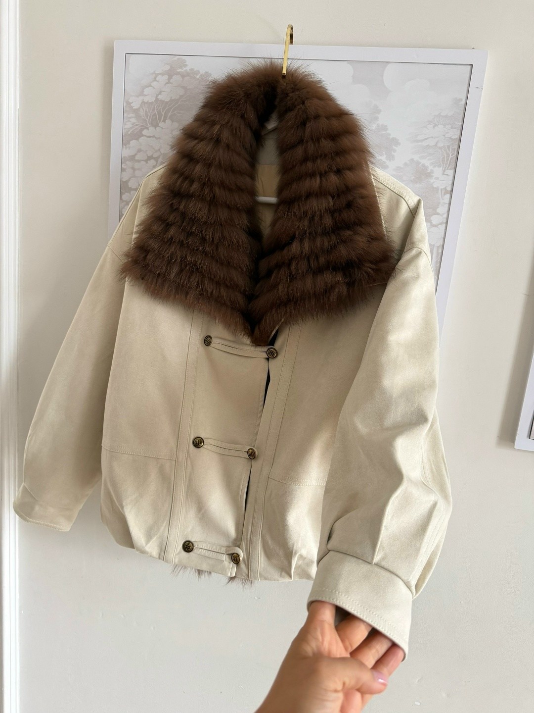 куртка с натуральным мехом,куртка стильная,куртка max mara с натуральным мехом,куртка с мехом,куртка