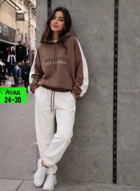 Костюм