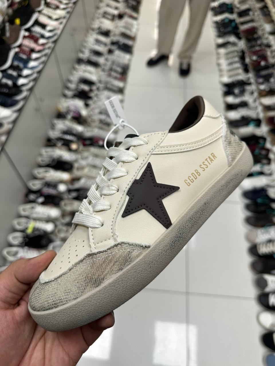 golden goose кеды super-star с блестками черный,golden goose кеды hi star на платформе черный,golden goose кеды super-star с кристаллами черный,golden goose deluxe brand черные кеды super star для жен