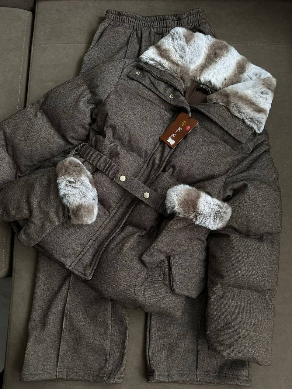 костюм loro piana серый,теплая куртка,женские пуховики,меховая куртка,куртка женская loro piana зимняя