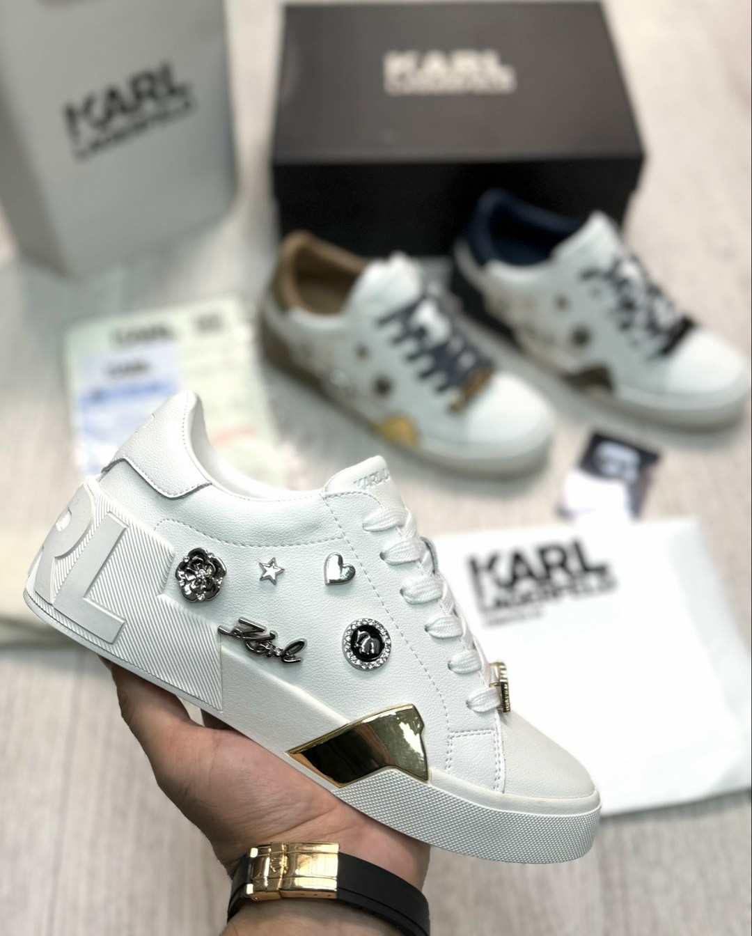 , женская,женские кроссовки,спортивная ,модные кроссовки