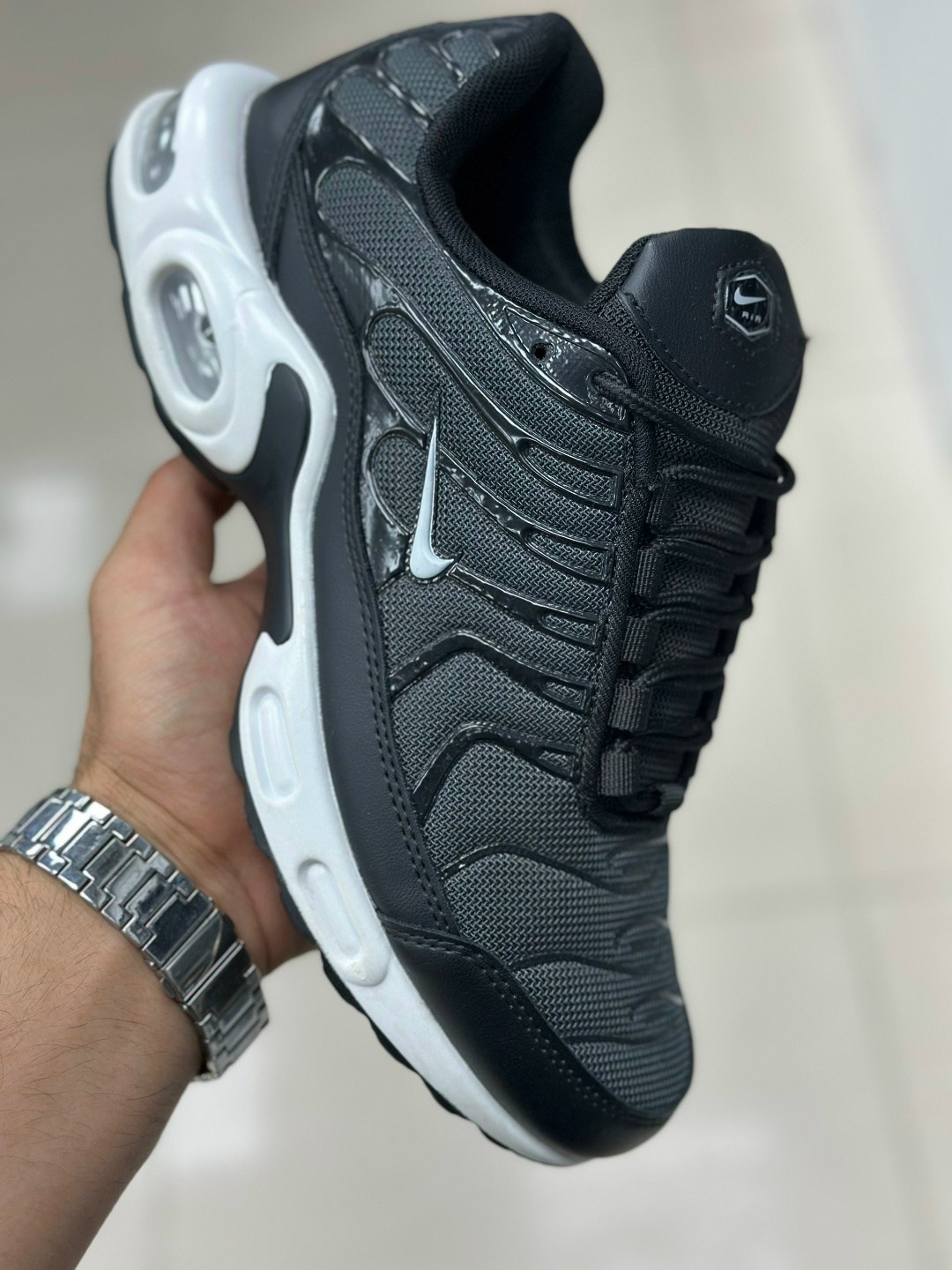 кроссовки nike air max tn plus,кроссовки летние спортивные nike air max tn plus,air max plus tn nike,кроссовки мужские nike air max tn plus,кроссовки nike air max plus
