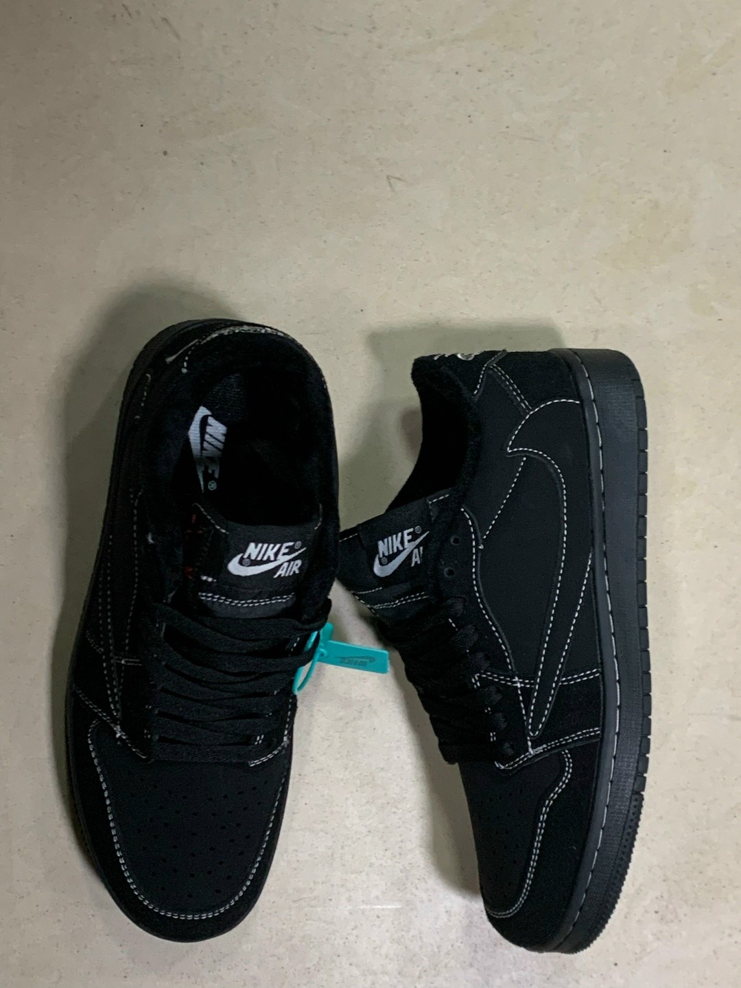 nike air jordan 1 low travis scott black phantom,кроссовки travis scott x air jordan 1 low,кроссовки nike air jordan 1 low x travis scott чёрные,кроссовки мужские nike air jordan 1,кроссовки air jorda